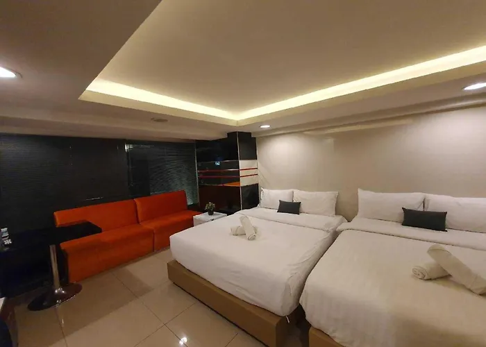 Deco Lux Hotel 3*