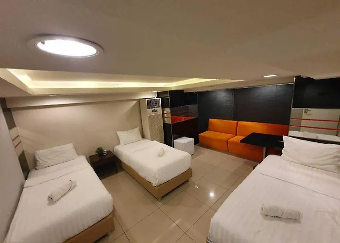 Hotel Deco Lux 3*