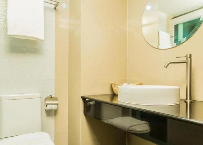 Deco Lux Hotel 3*