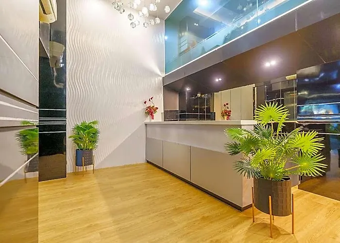 Deco Lux Hotel