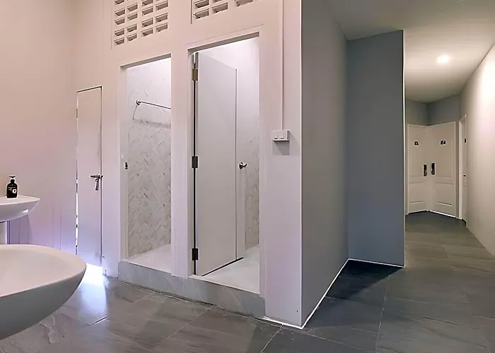Отель Deco Lux 3*